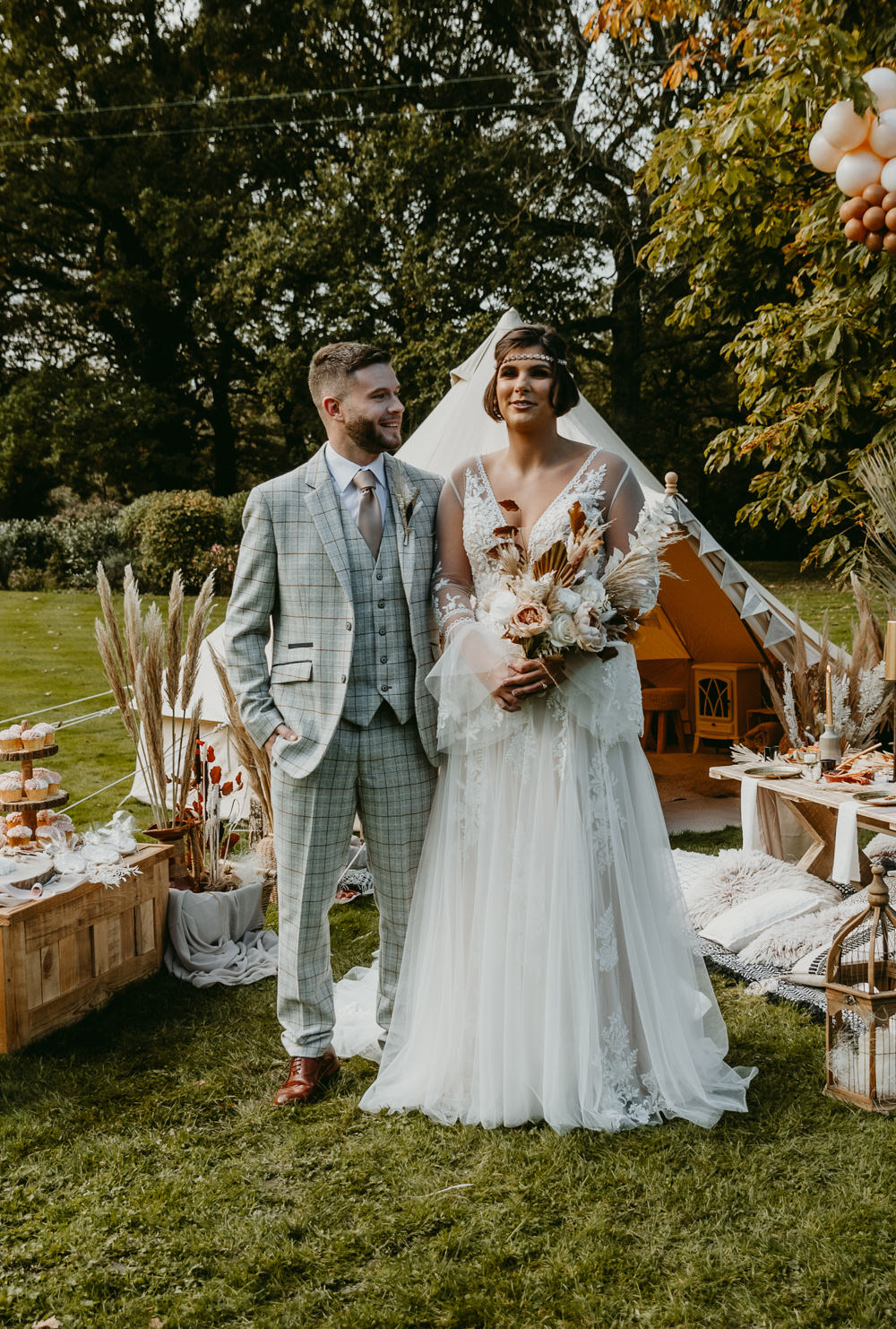 Small Tent Wedding Emberwood Photography