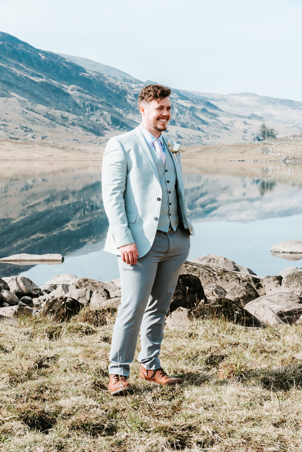 Groom Suit Pale Grey Blush Tie Snowdon Wedding Gemma Randall Photography