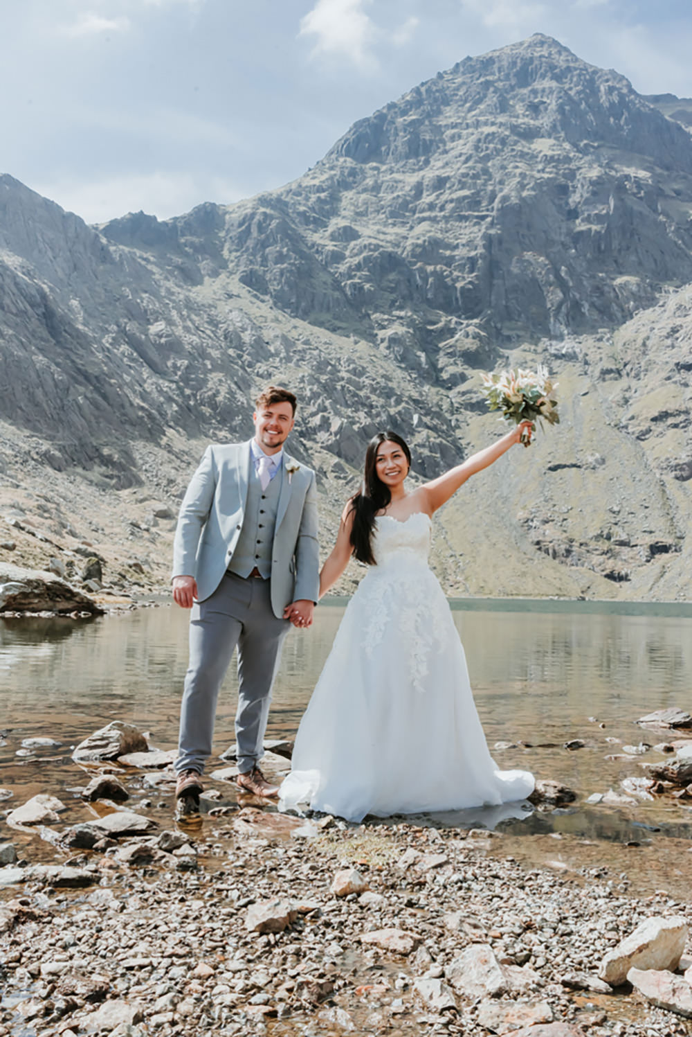 Mark Ingram Bride Castle Couture, image size:1000x1497