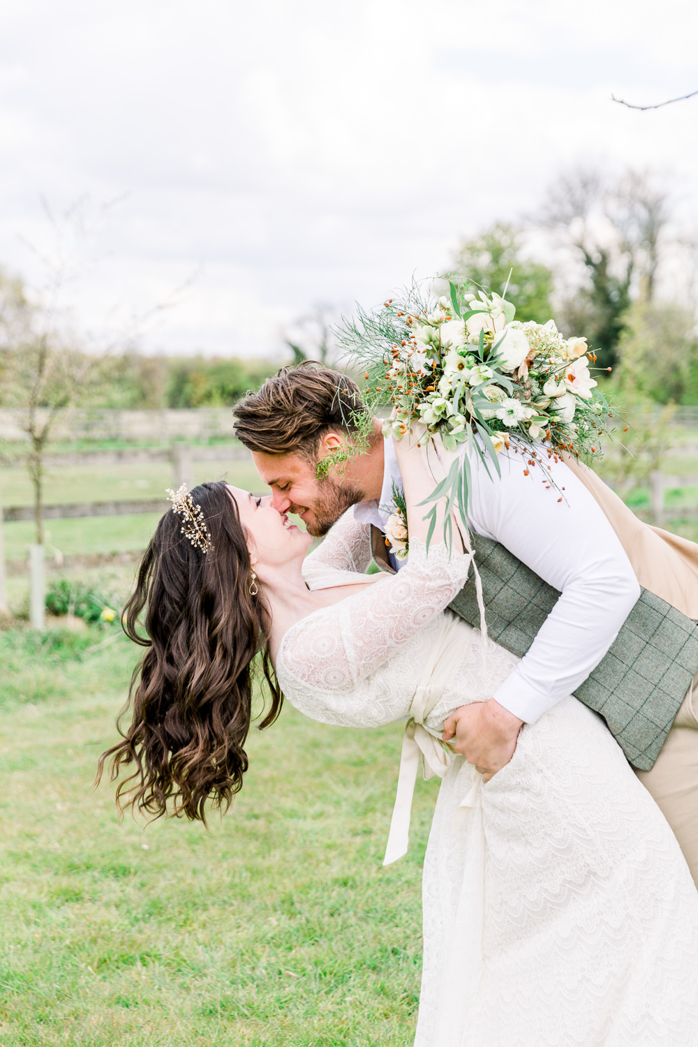 Boho Spring Wedding Jessica Holt Photography