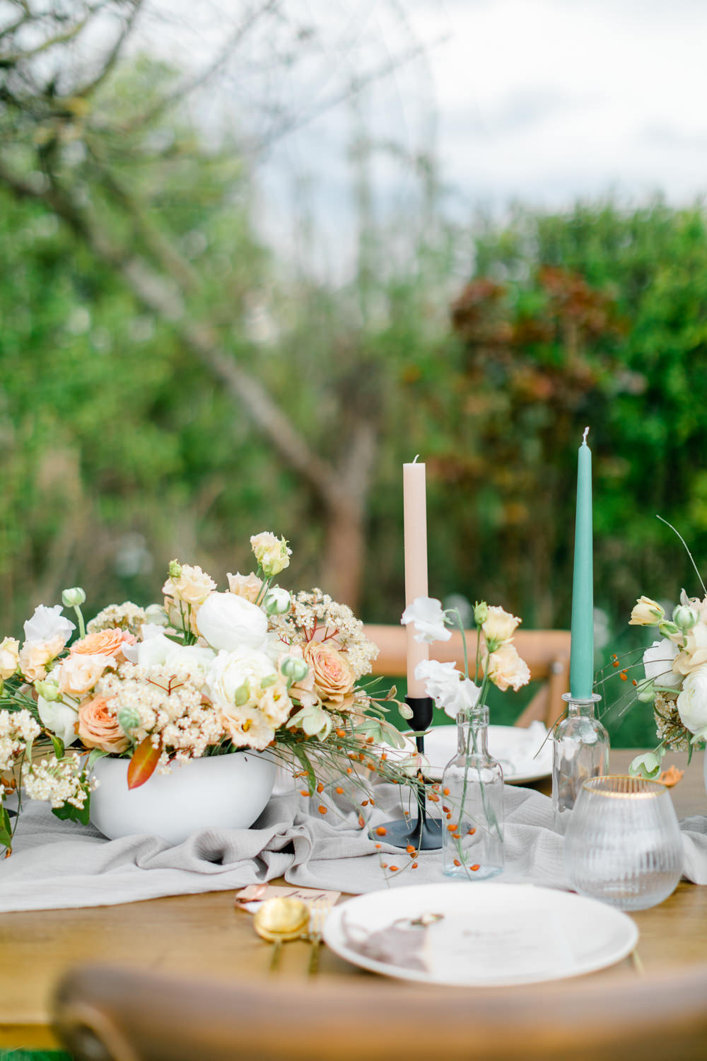 Table Flowers Centrepiece Decor Green Blush Boho Spring Wedding Jessica Holt Photography
