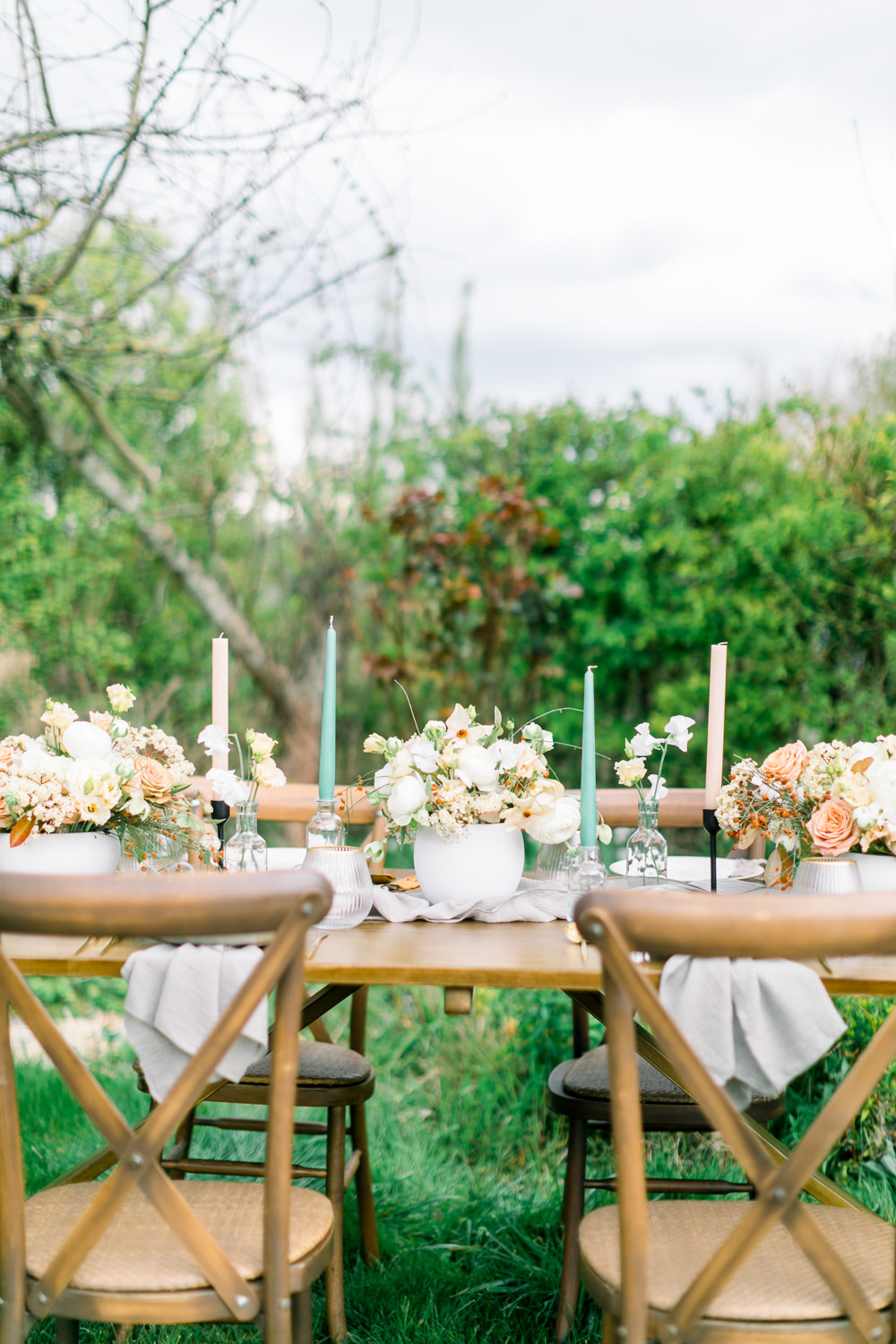 Table Flowers Centrepiece Decor Green Blush Boho Spring Wedding Jessica Holt Photography