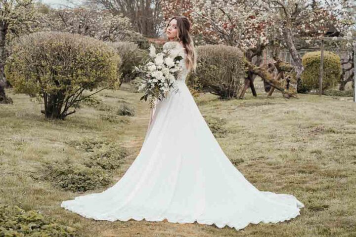 Dress Gown Bride Bridal Train Stanlake Park Wedding Suzy Elizabeth Photography
