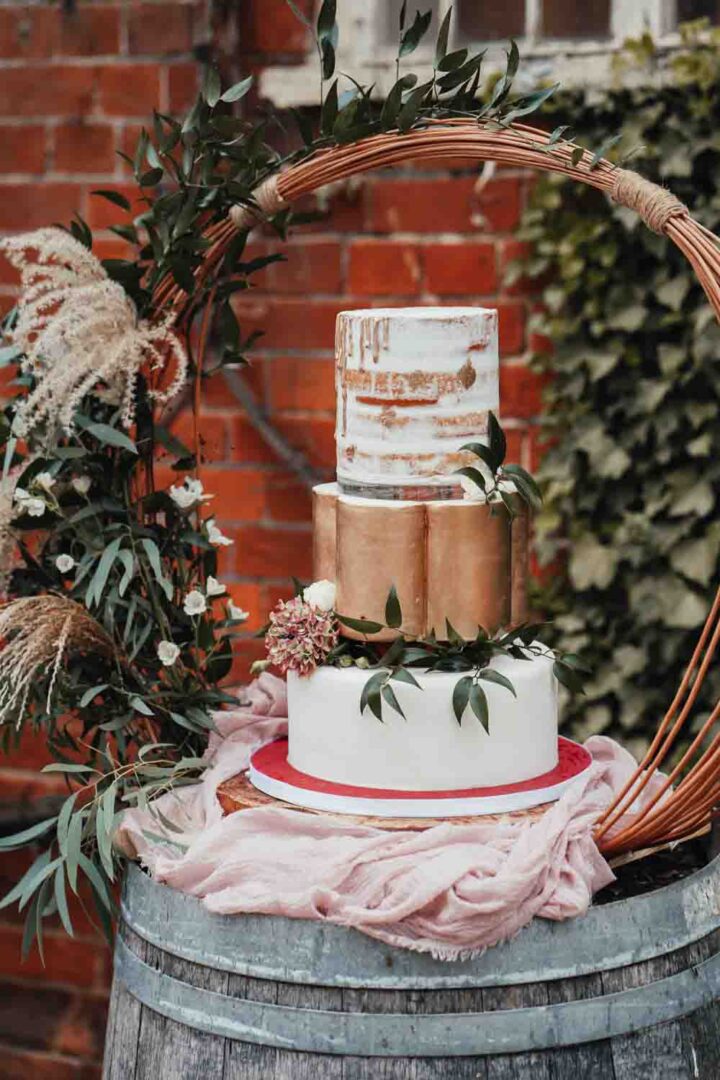 Metallic Gold Cake Hoop Decor Stand Drip Stanlake Park Wedding Suzy Elizabeth Photography