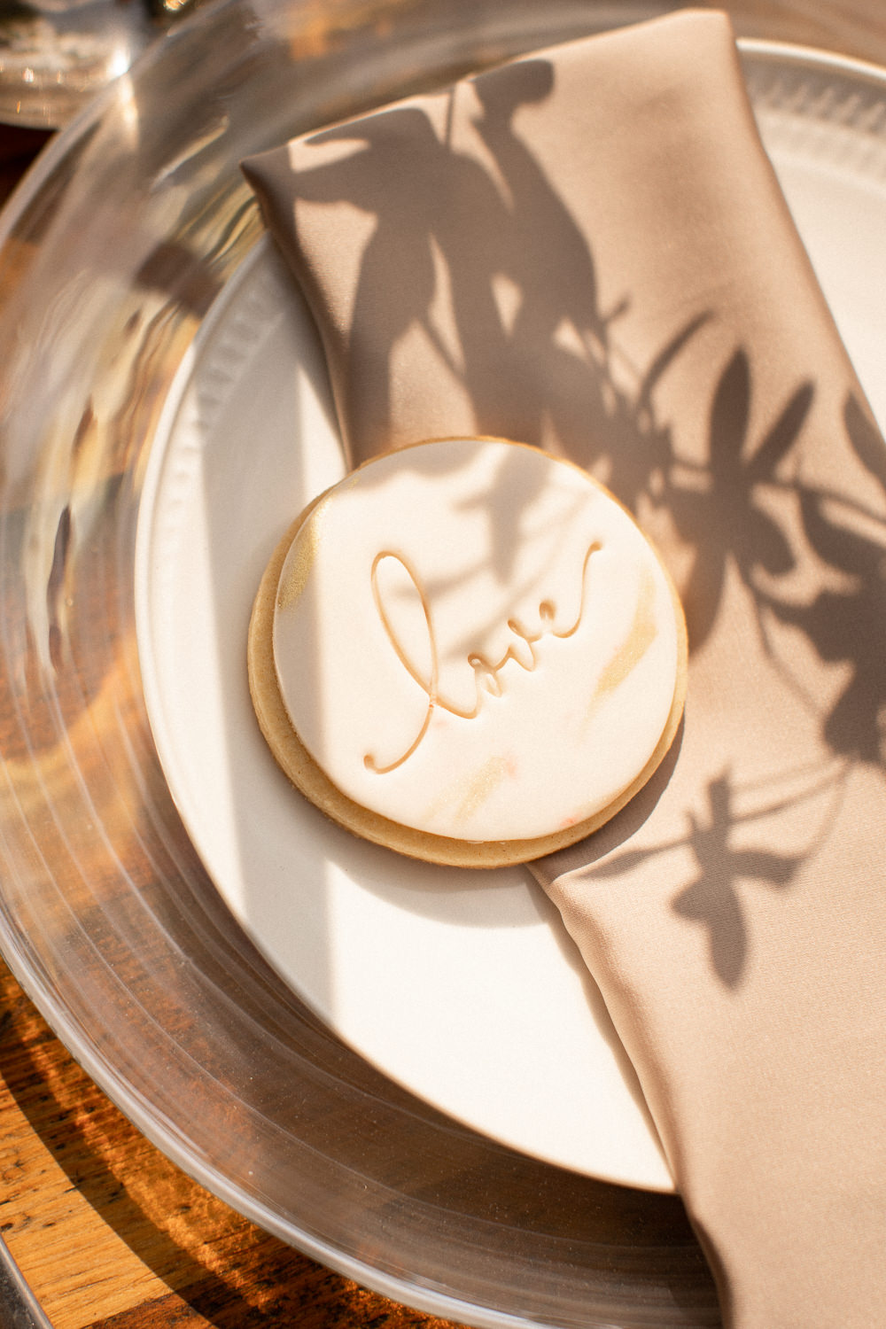 Cookie Favour Natural Outdoor Wedding Lottie Topping