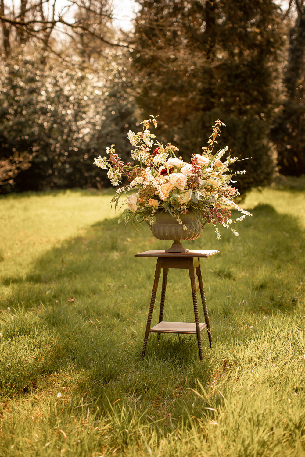 Flower Arrangement Urn Natural Outdoor Wedding Lottie Topping