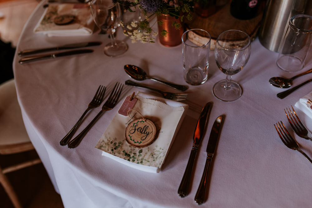 Place Setting Log Slice Napkin Oxfordshire Pub Wedding PhotoBart