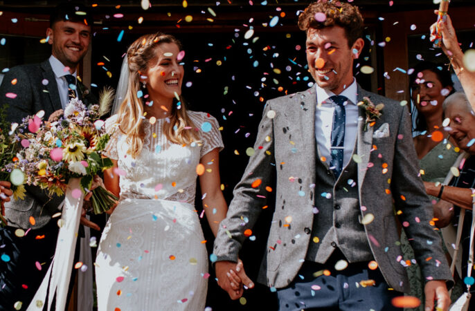 Oxfordshire Pub Wedding PhotoBart Confetti Throw