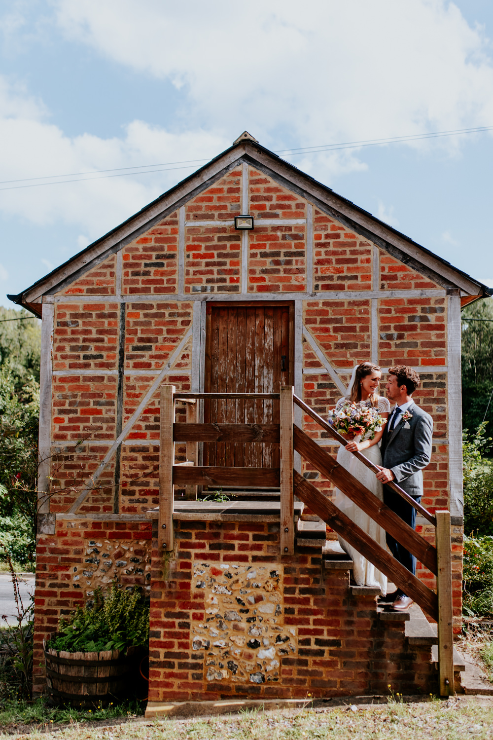 Oxfordshire Pub Wedding PhotoBart