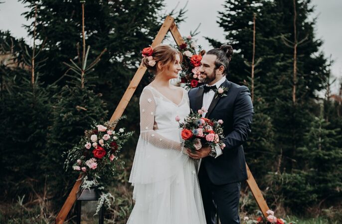 Triangle Arch Ceremony Flowers Backdrop Christmas Tree Farm Wedding Barbara Markiewicz Photography