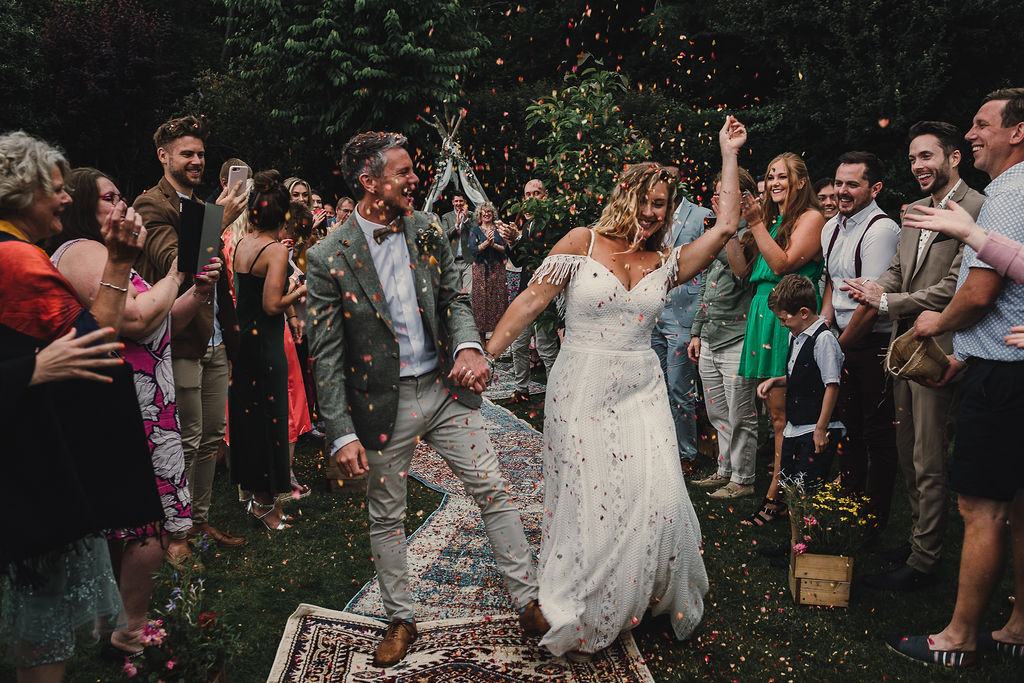 DIY Boho Wedding Jade Maguire Photography Confetti Throw