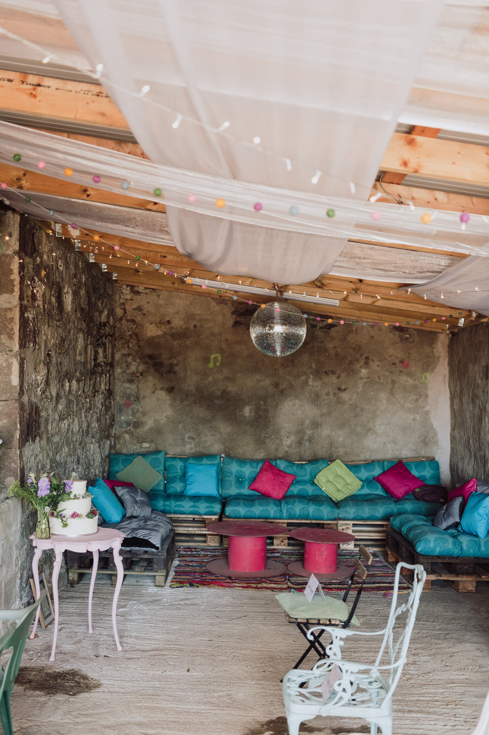 Seating Area Barn Fun Budget Wedding Donna Murray Photography