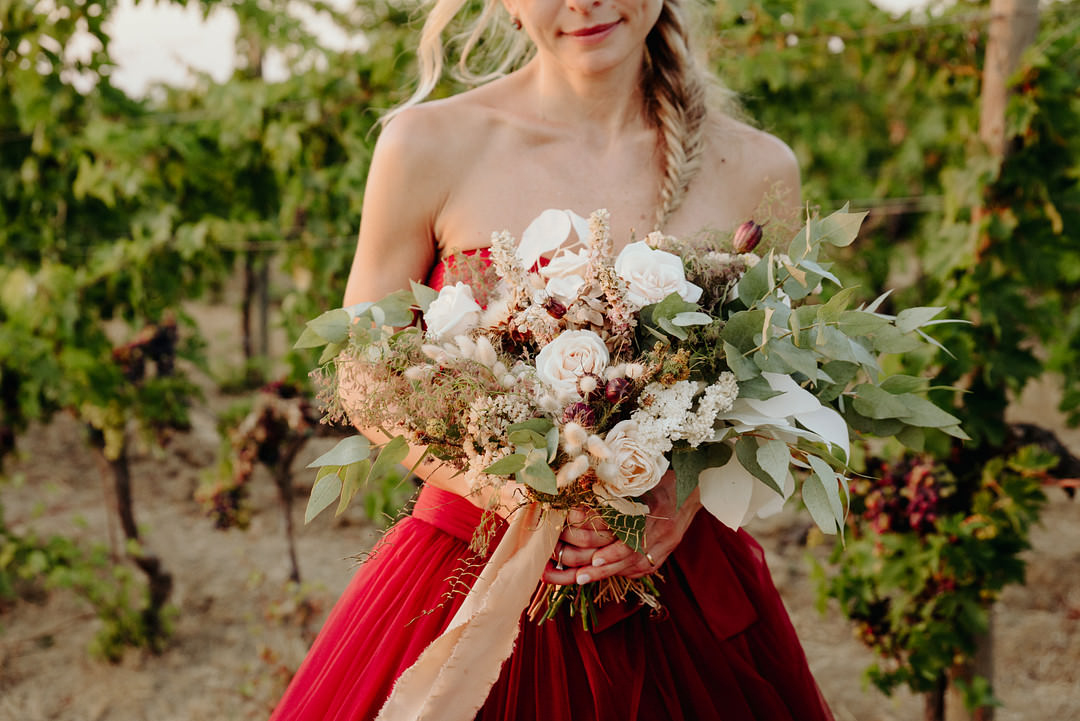Bouquet Flowers Bride Bridal Greenery Ribbon Vineyard Wedding Italy Claudia Santi Photography