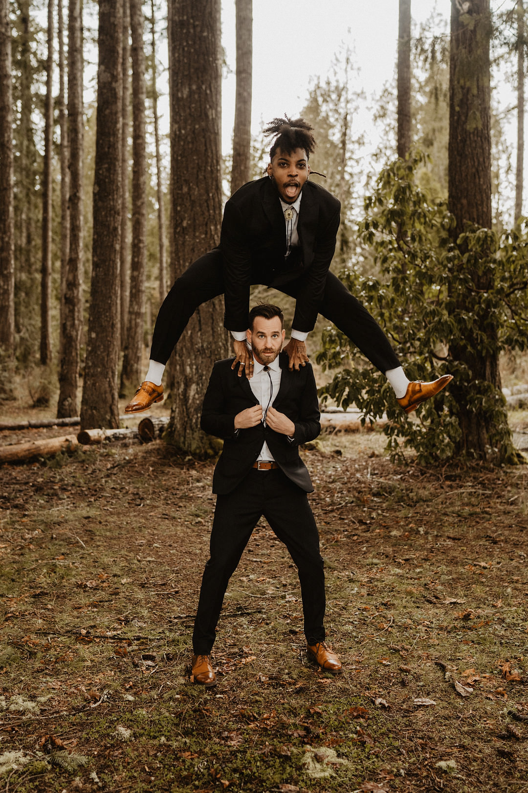 Groom Groomsmen Black Suit Tan Shoes Washington Lakeside Wedding Claudia Noelle Photography
