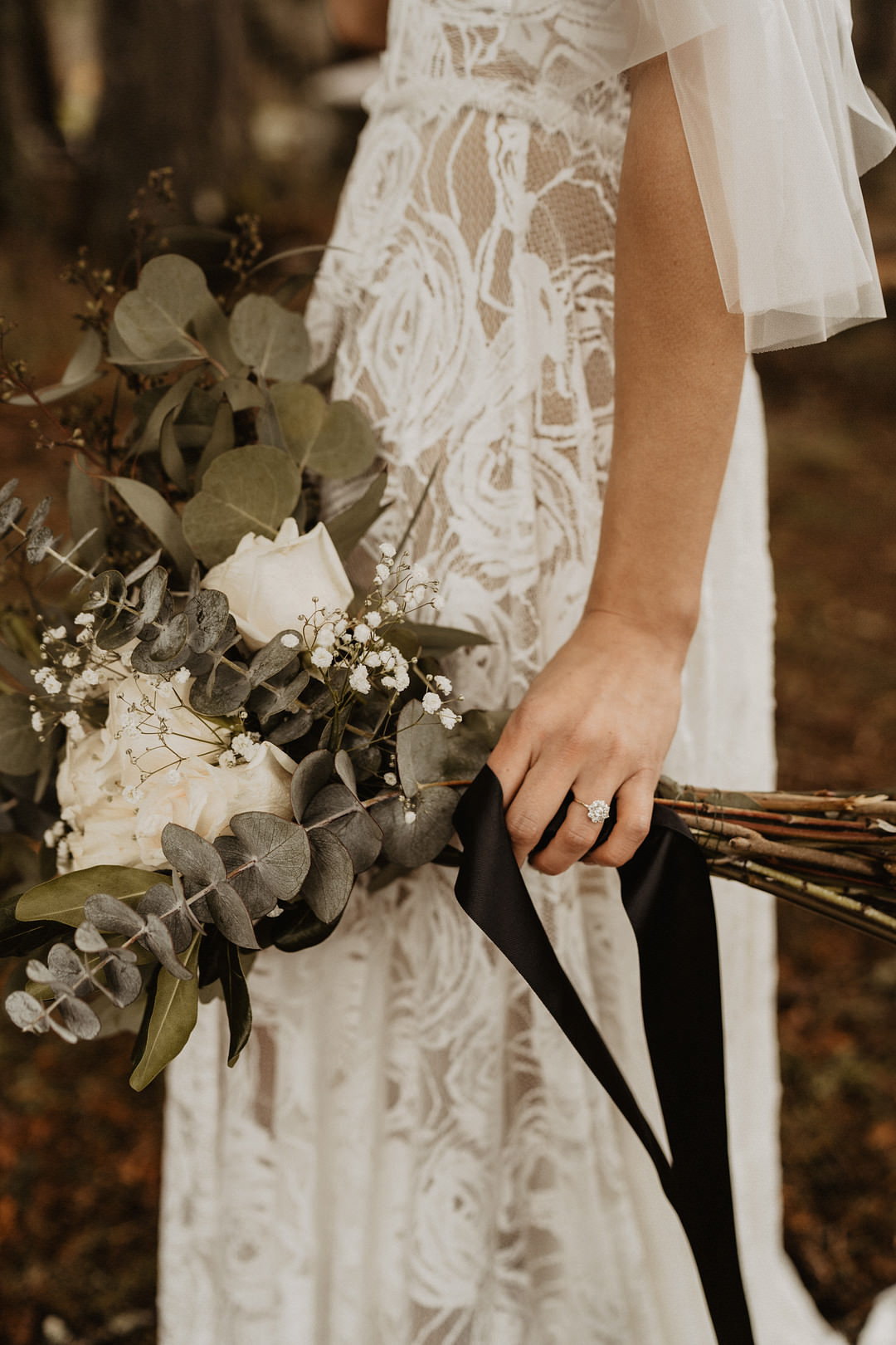 Bouquet Flowers Bride Bridal Eucalyptus Rose Washington Lakeside Wedding Claudia Noelle Photography