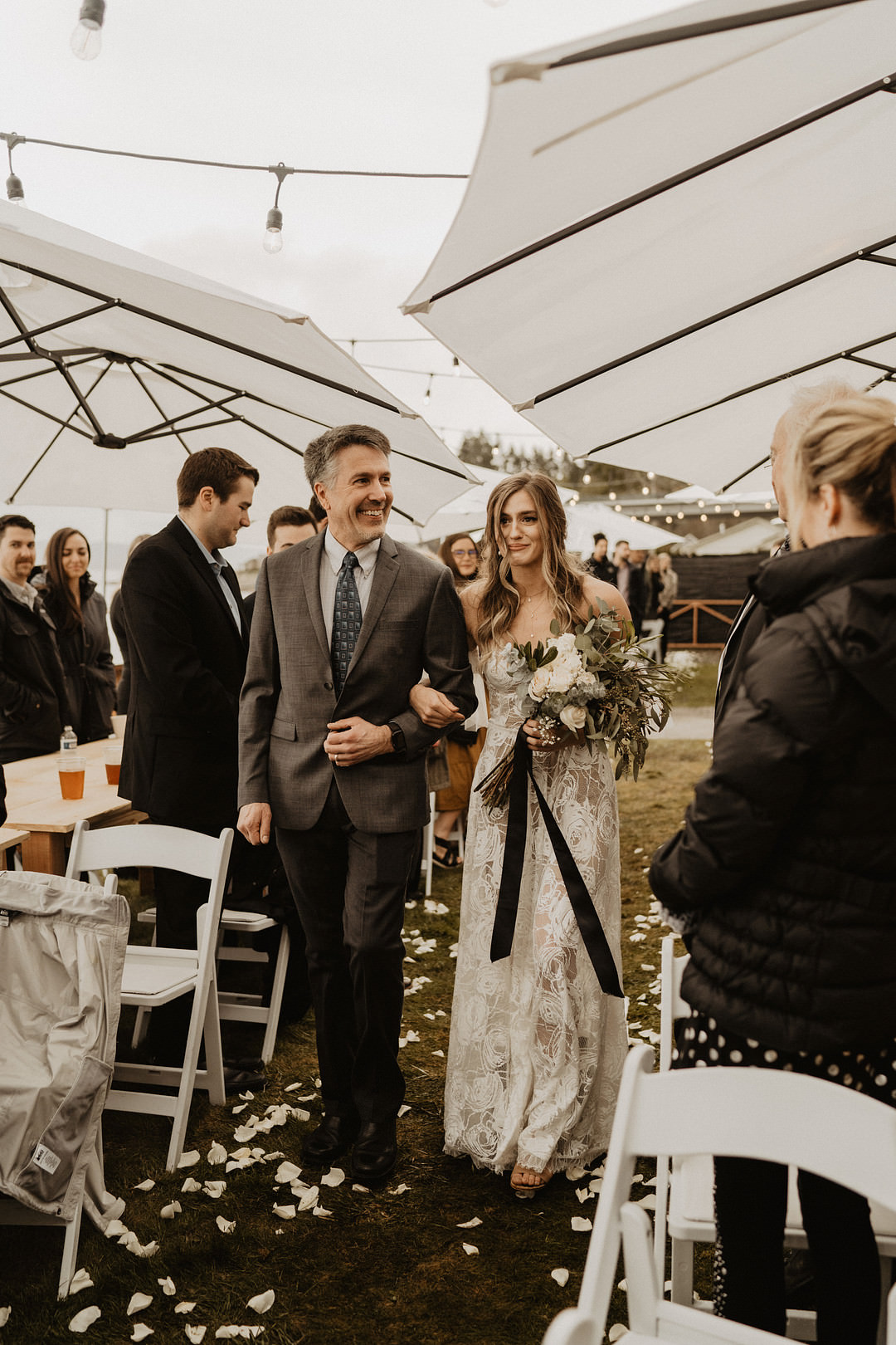 Washington Lakeside Wedding Claudia Noelle Photography