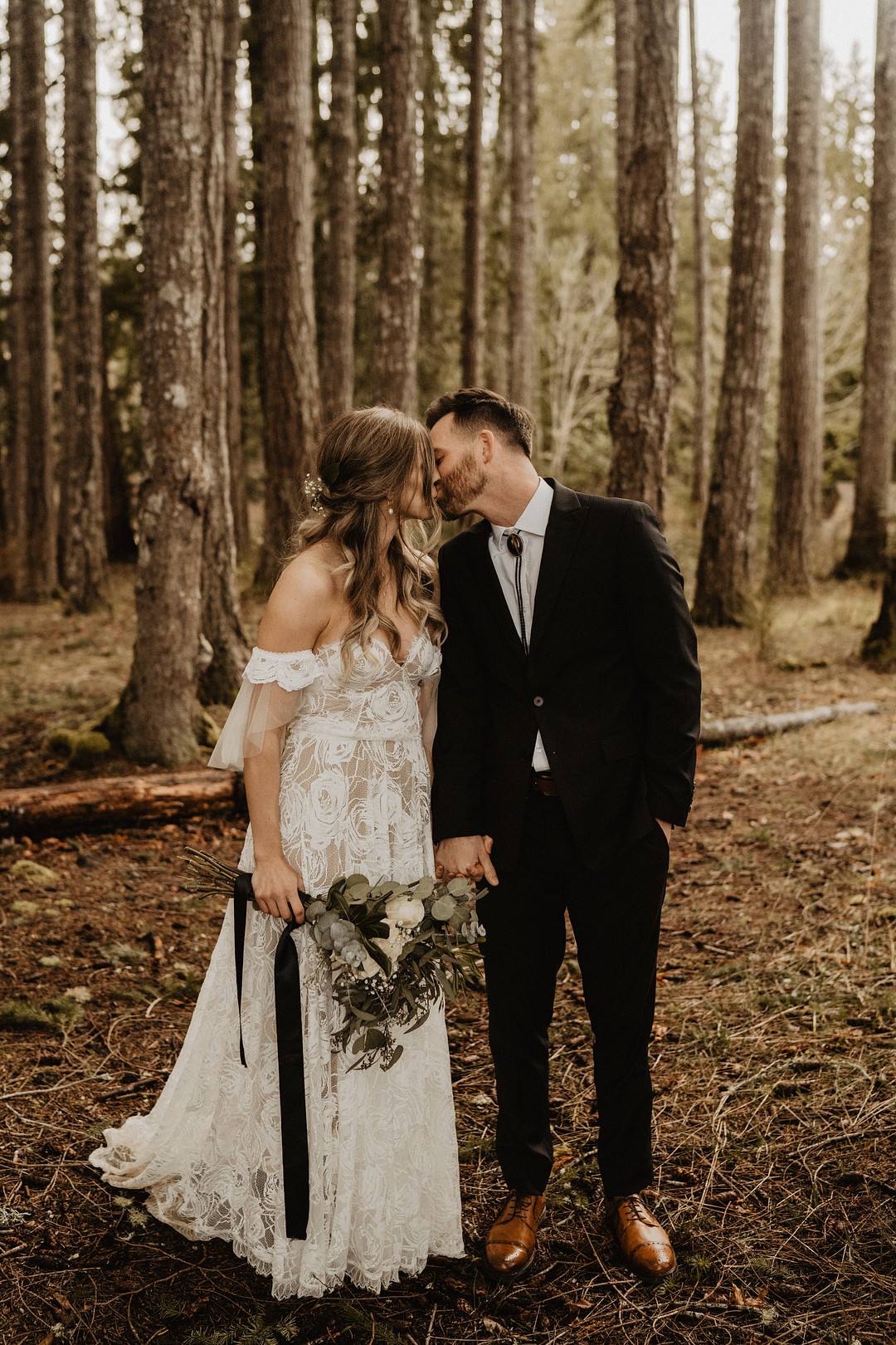 Washington Lakeside Wedding Claudia Noelle Photography