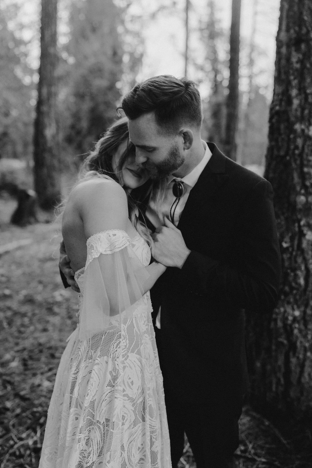 Washington Lakeside Wedding Claudia Noelle Photography