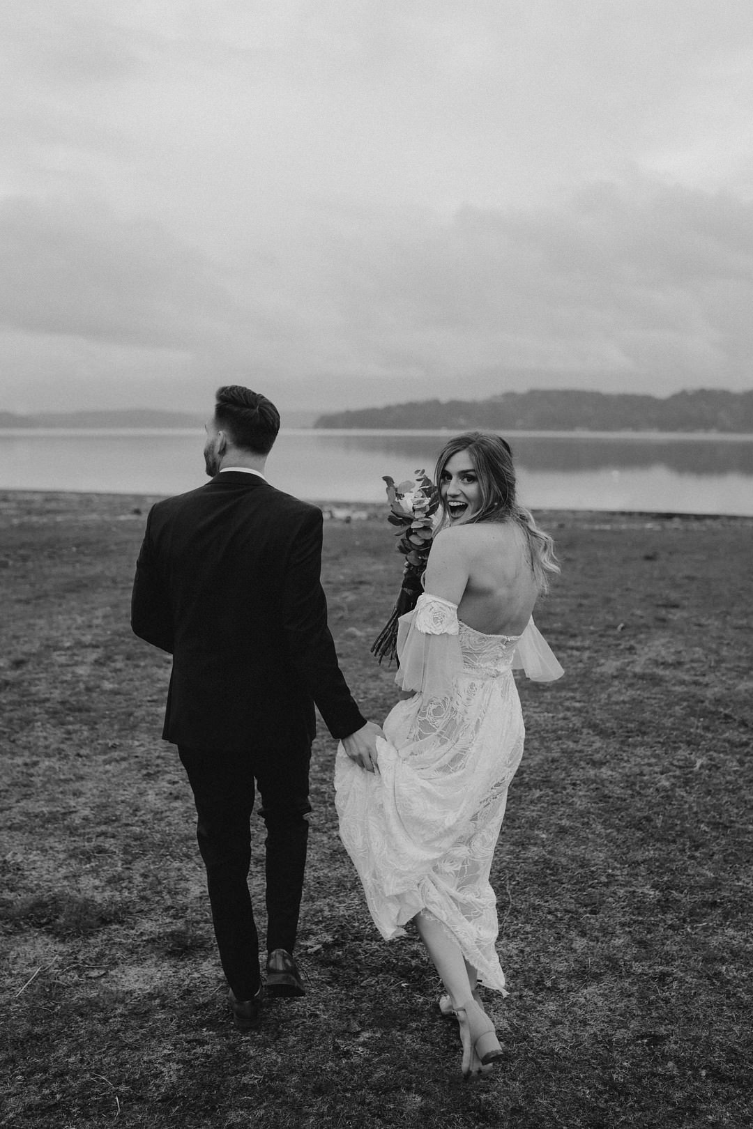 Washington Lakeside Wedding Claudia Noelle Photography