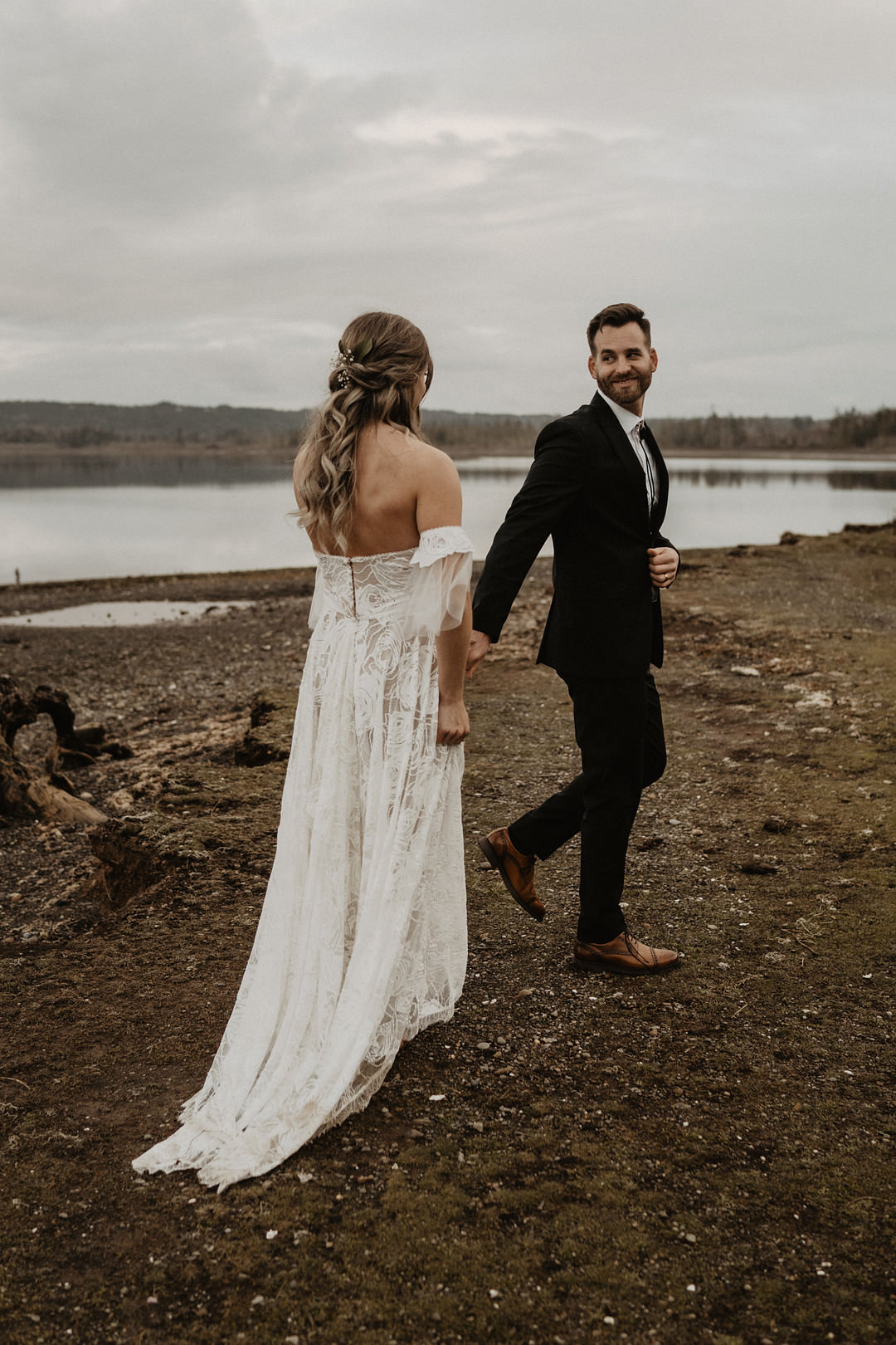Washington Lakeside Wedding Claudia Noelle Photography