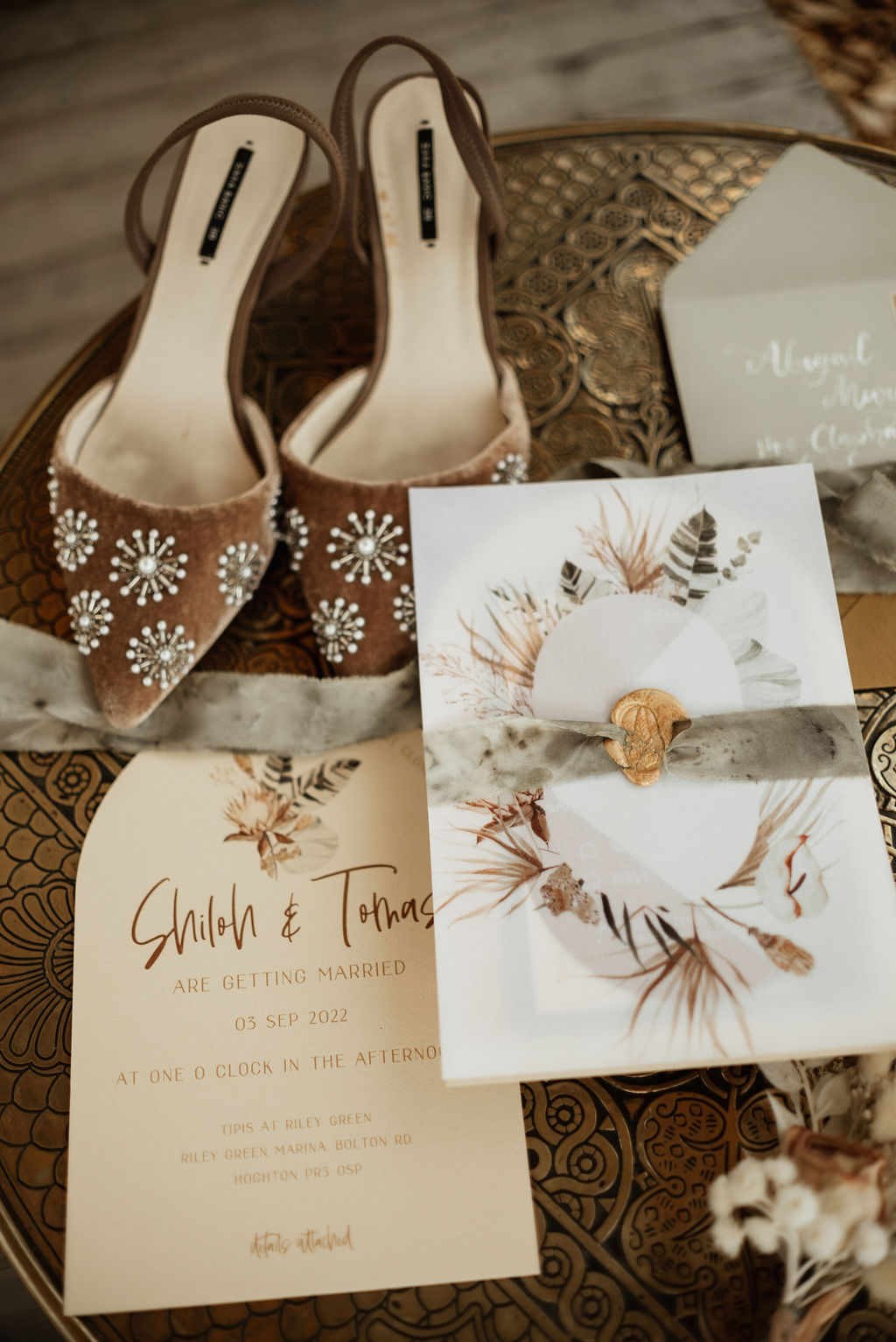 Curve Cream Brown Floral Stationery Invite Invitation Shoes Boho Tipi Wedding Ideas Sara Ribera Photography