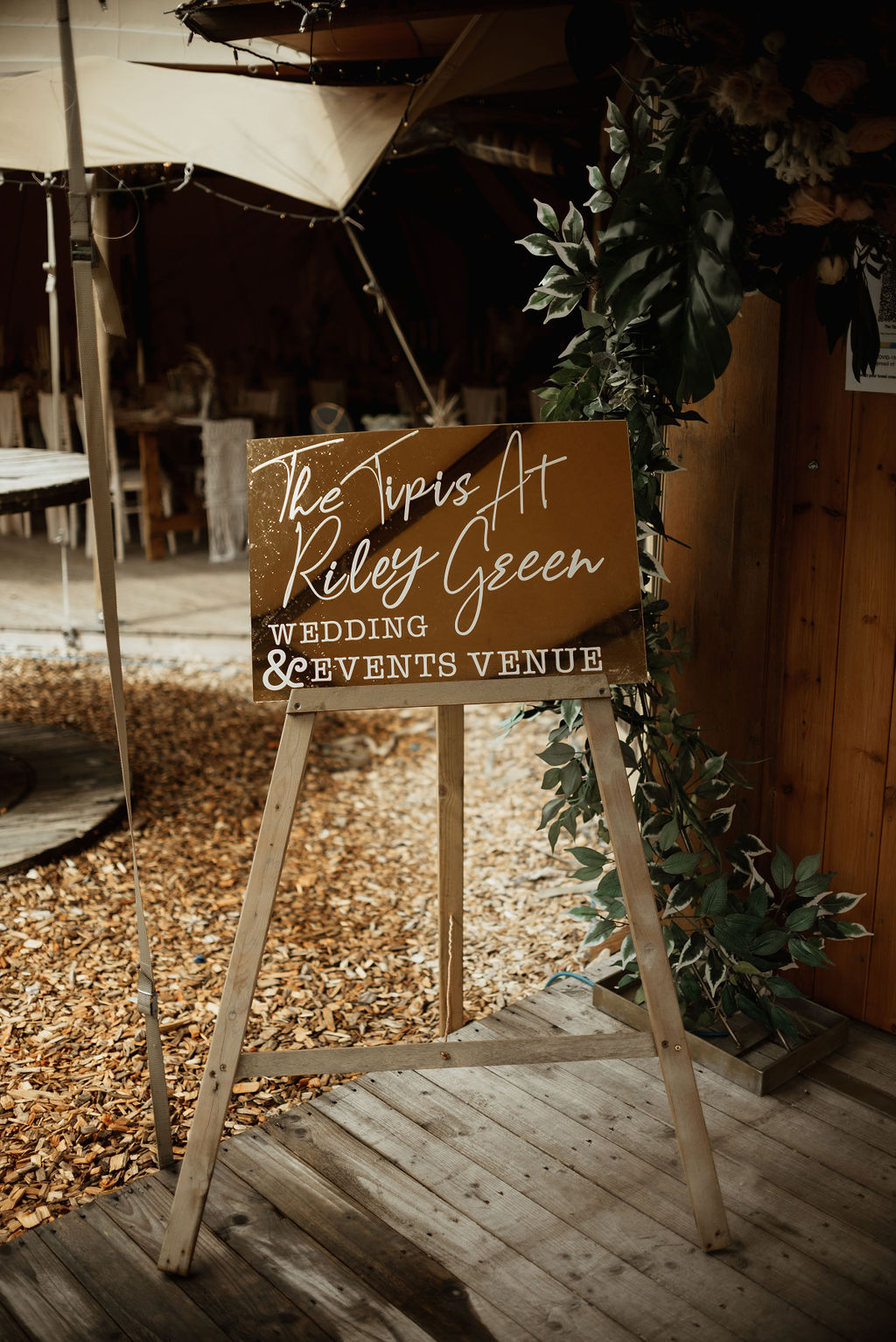 Mirror Gold Sign Calligraphy Script Boho Tipi Wedding Ideas Sara Ribera Photography