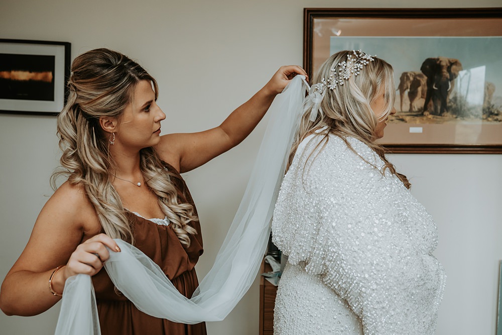 Bride Bridal Veil Minimalist Barn Wedding Amber Louise Photography