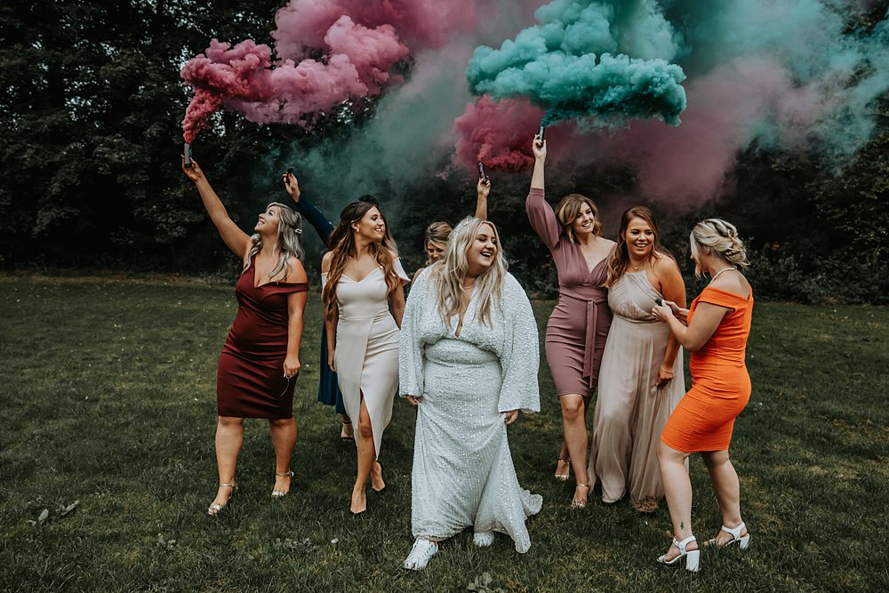 Minimalist Barn Wedding Amber Louise Photography