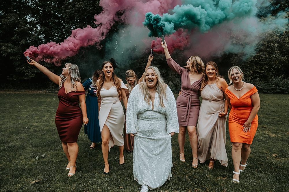 Minimalist Barn Wedding Amber Louise Photography