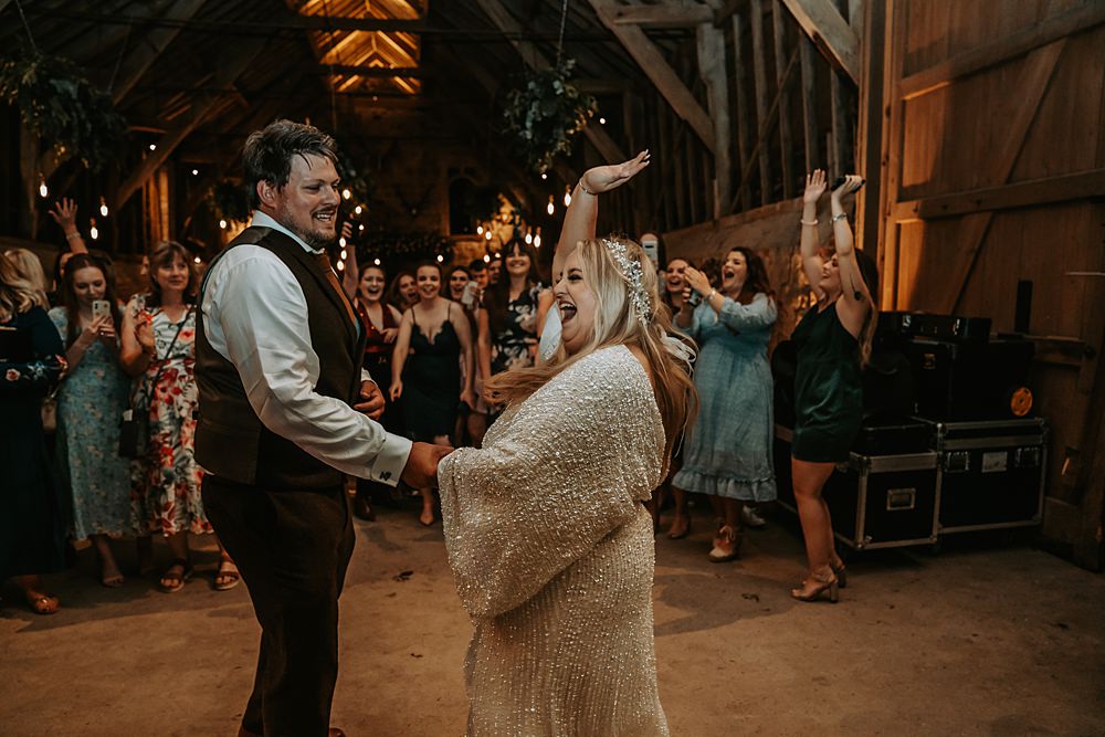 Minimalist Barn Wedding Amber Louise Photography