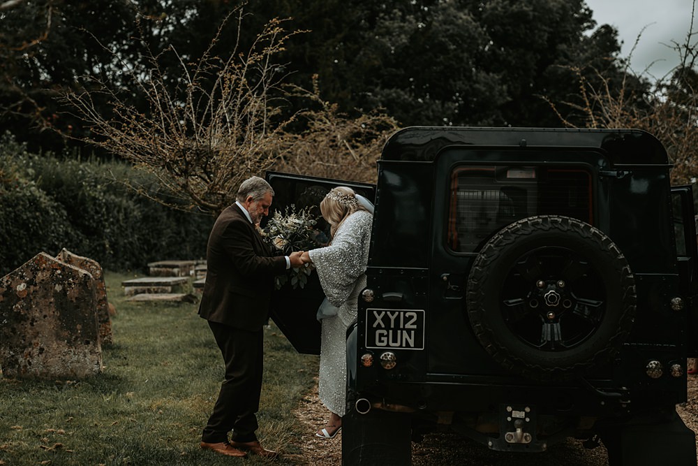 Minimalist Barn Wedding Amber Louise Photography