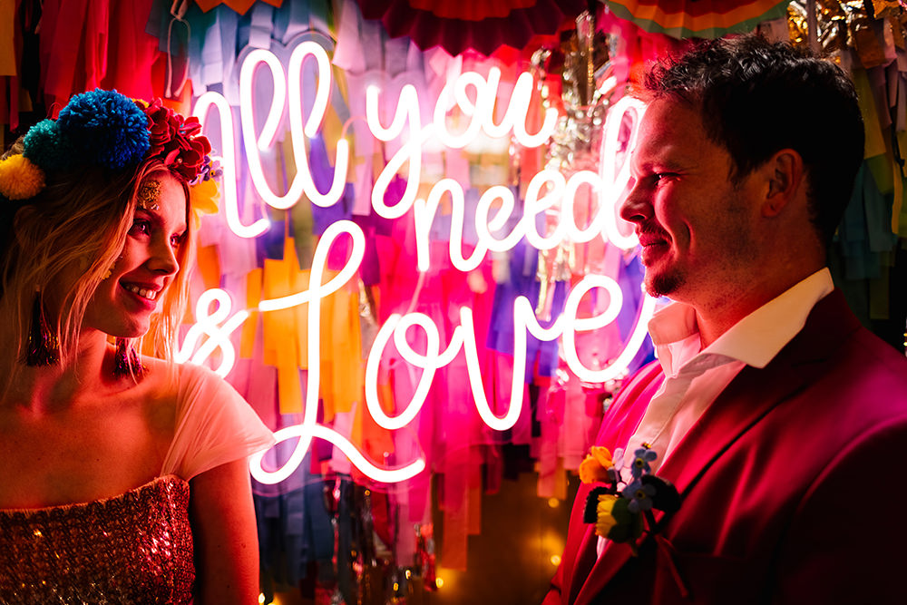 Pinwheel Streamer Flower Backdrop Arch Neon Sign Yoghurt Rooms Wedding Teddy Pig Photography