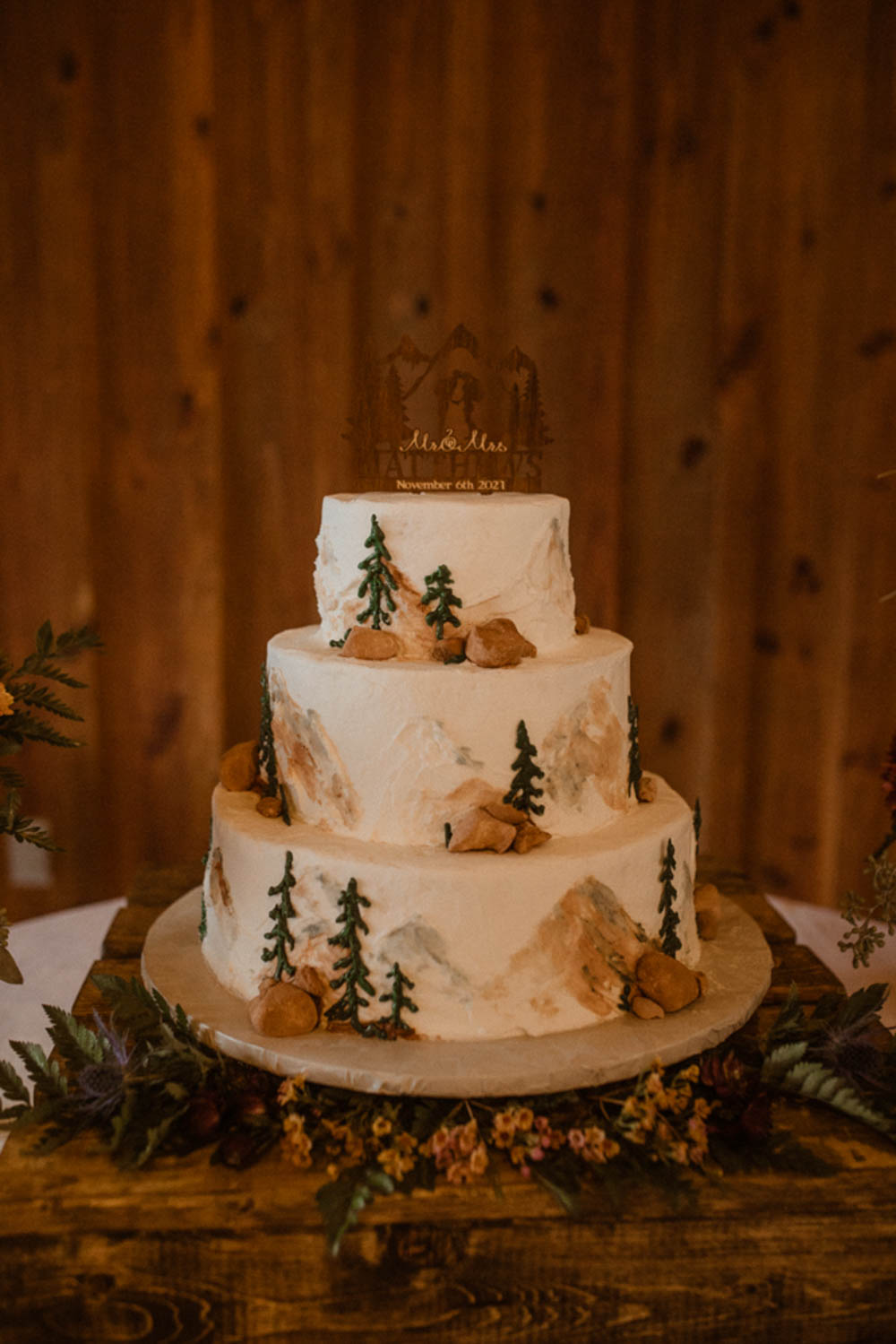 Woodland Mountain Cake Trees Rustic CeNita Vineyards Wedding Kate Hensley Phillips Photography