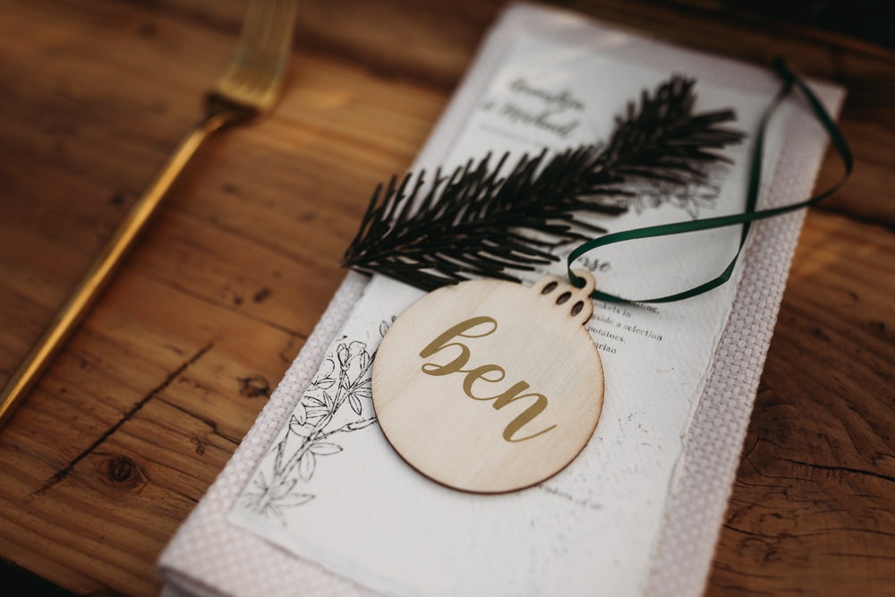 Bauble Favour Place Name Clophill Eco Lodges Wedding ThymeLane Photography