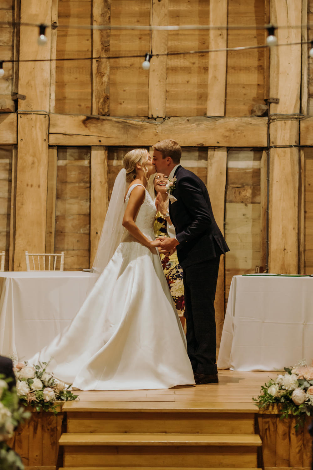 Hertfordshire Barn Wedding Isabelle Elliott Photography