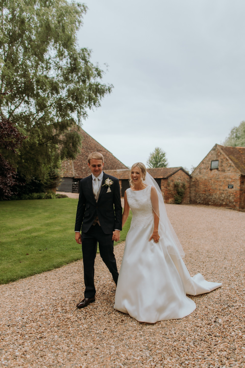 Hertfordshire Barn Wedding Isabelle Elliott Photography