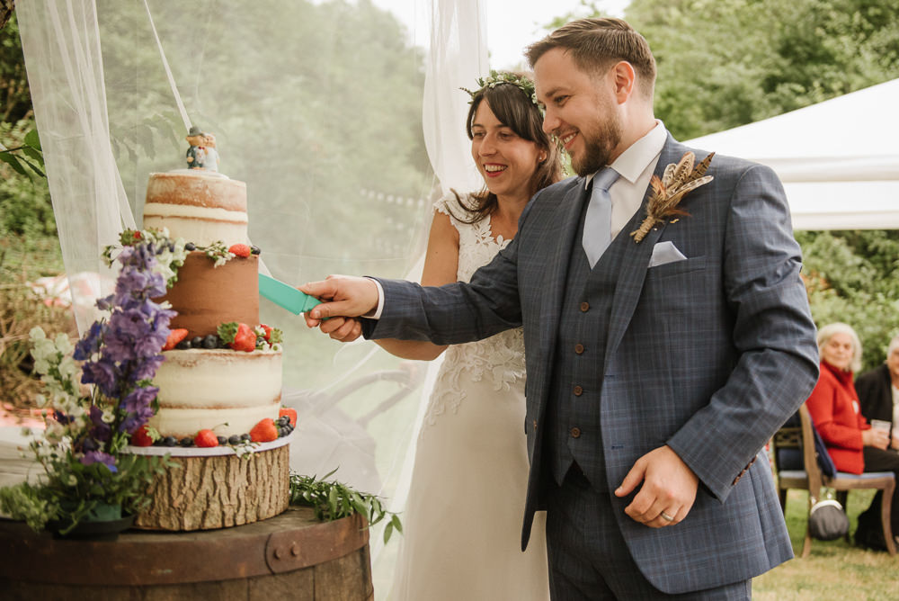 Staffordshire Garden Wedding Charlie and Em Photography