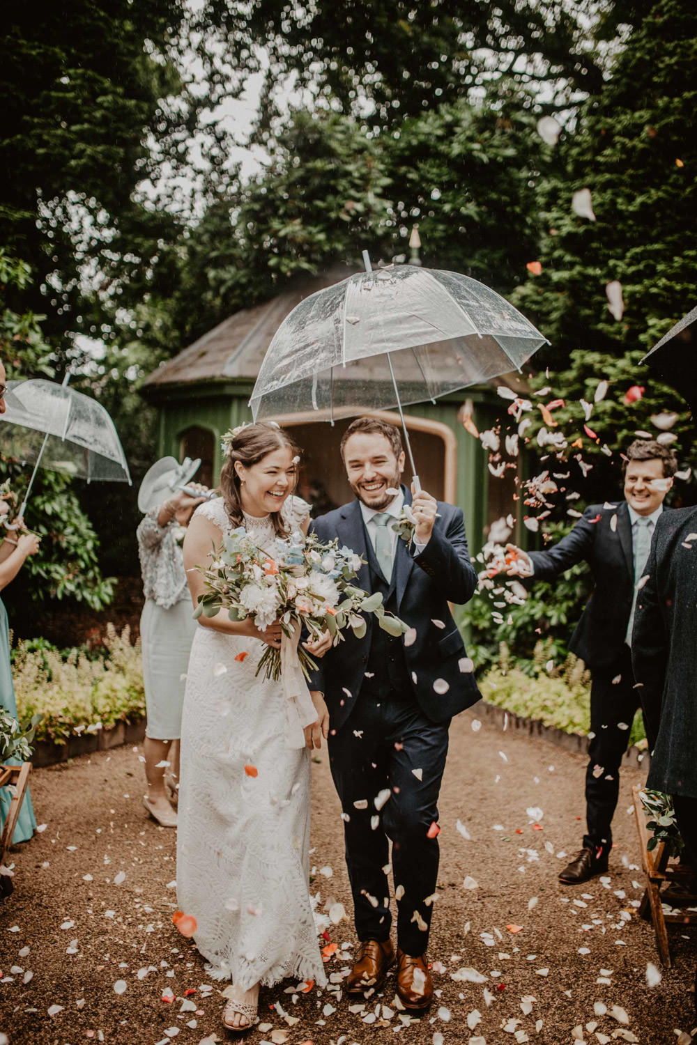 Thorpe Garden Wedding Camilla Andrea Photography Rainy Umbrella Confetti Throw