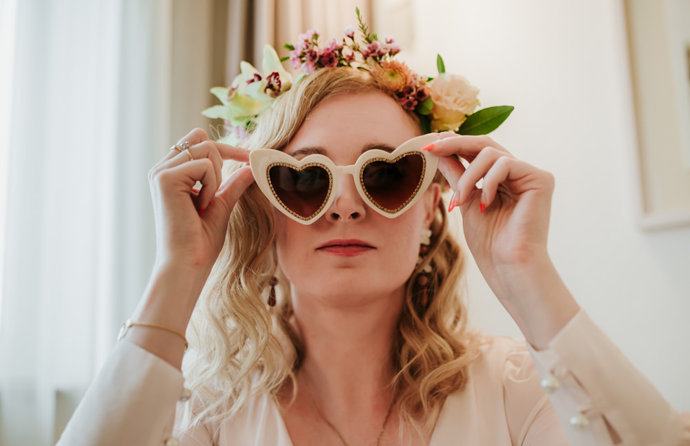 Bride Bridal Sunglasses Trafalgar Tavern Wedding Lauren Marchant Photography