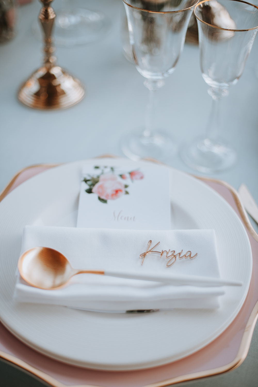 Place Setting Decor Pink Plate Gold Cutlery Menu Laser Cut Name Tuscany Villa Wedding Caterina Neri