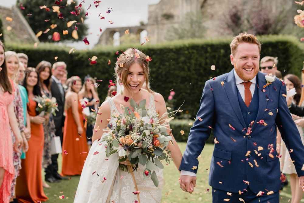 Confetti Throw Abbey House Gardens Wedding Lyra&Moth Photography