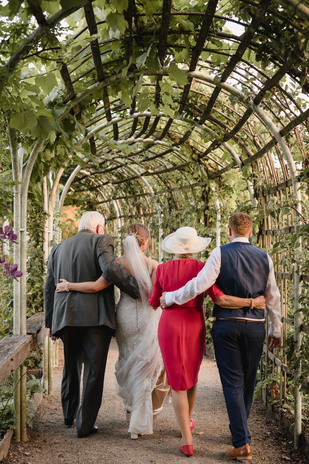 Abbey House Gardens Wedding Lyra&Moth Photography