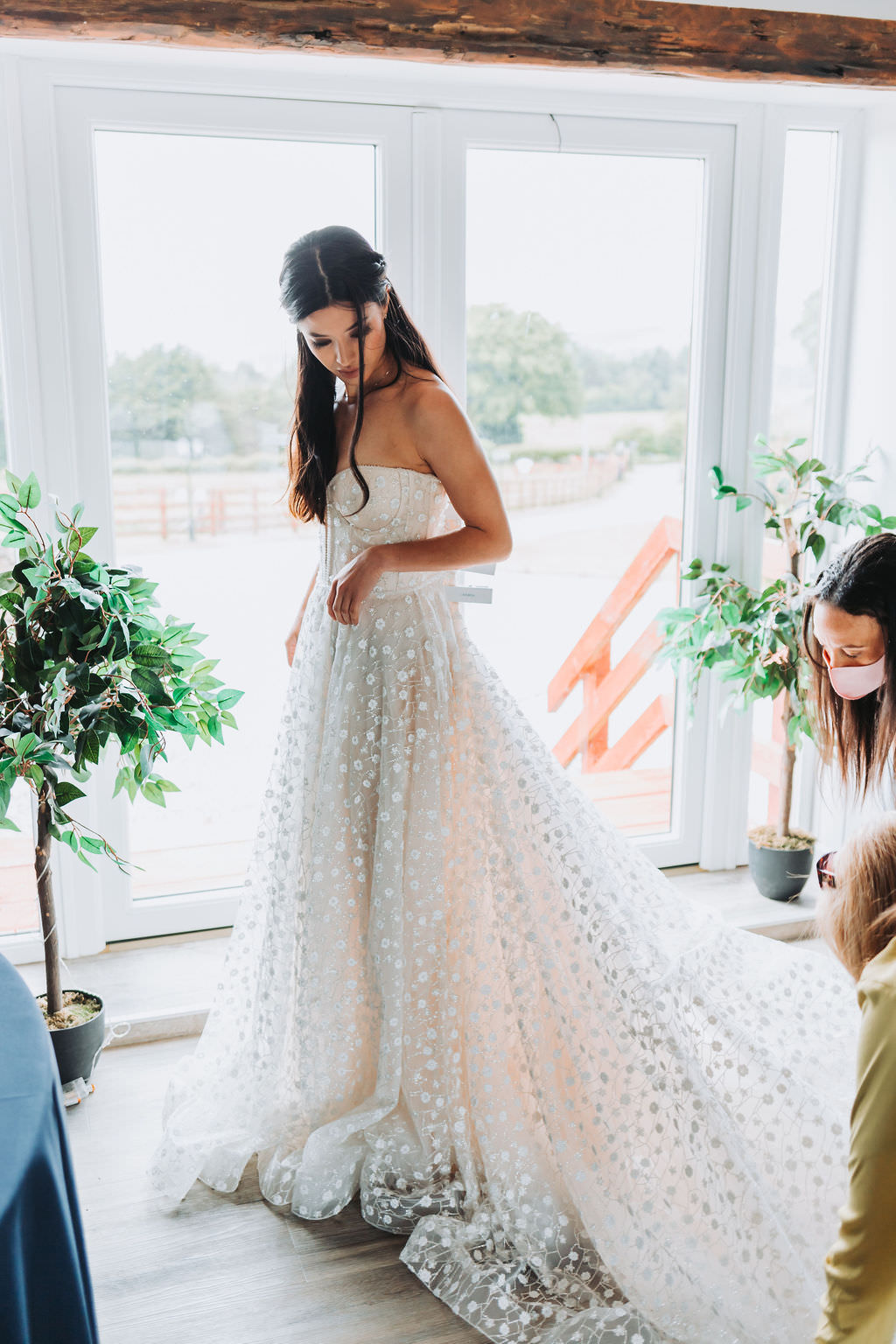 Bold Wedding Ideas Pasha Jansen Photography Dress Gown Bride Bridal Tulle Floral 3D