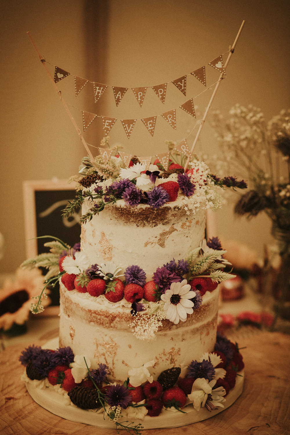 Semi Naked Cake Fruit Flowers Bunting Topper Dunbar Wedding Bernadeta Kupiec