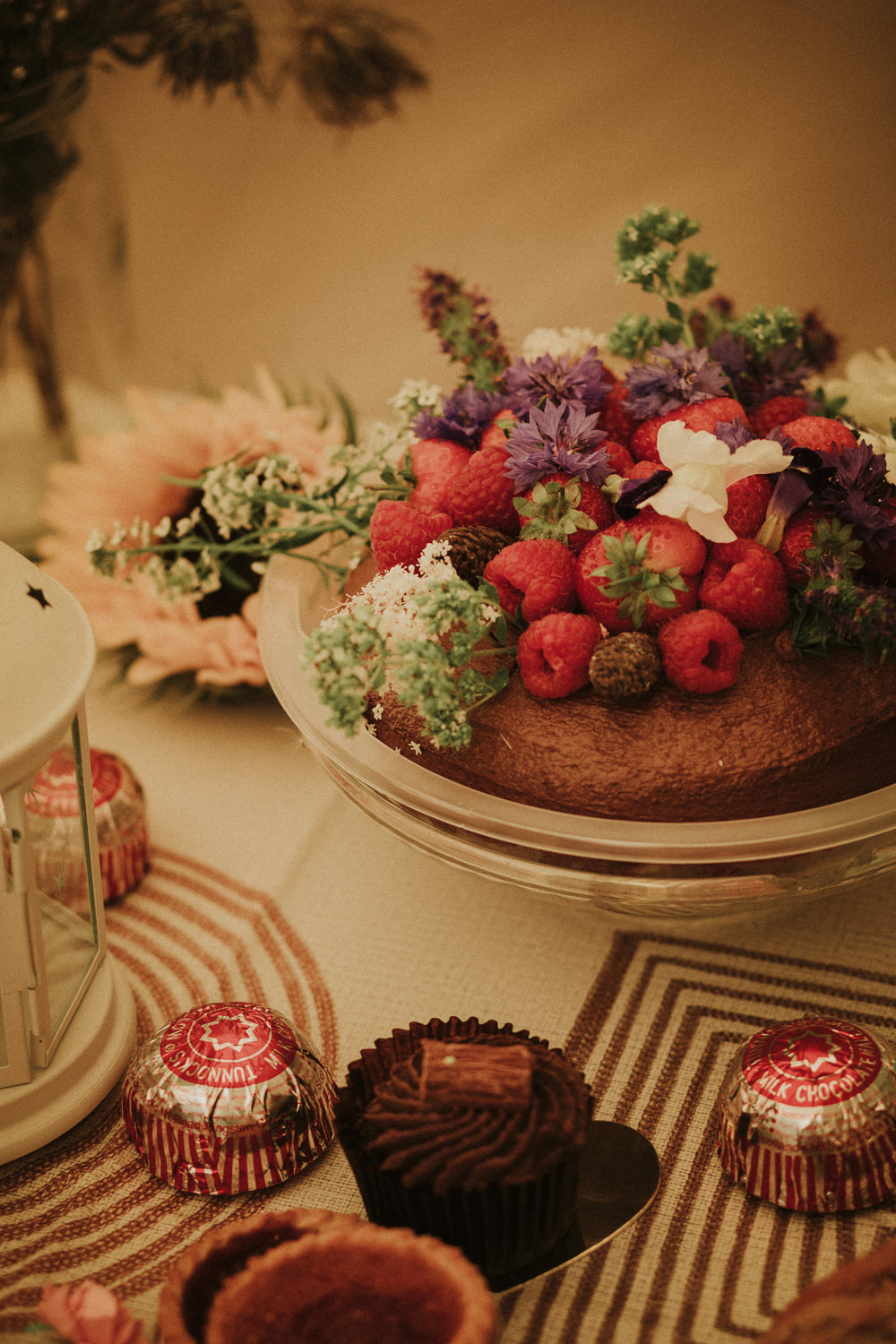 Sponge Cake Fruit Flowers Dunbar Wedding Bernadeta Kupiec