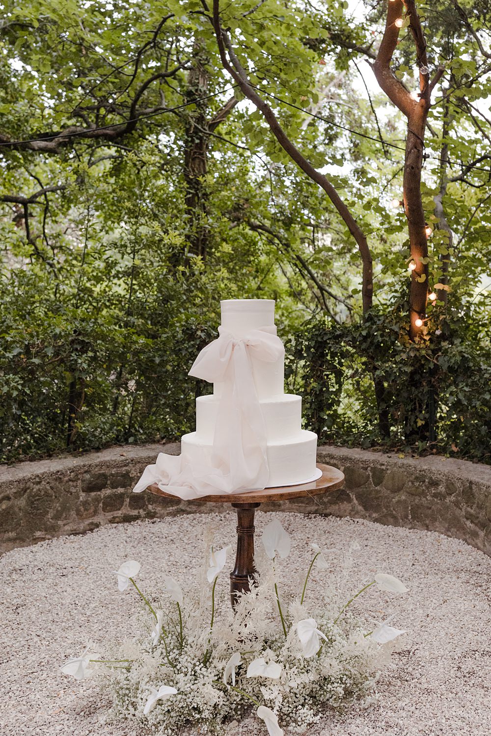 Four Tier Cake Bow Ribbon White Anthurium Wedding Flowers Francesca Francesca