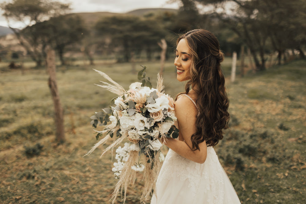 Bouquet Flowers Bride Bridal Pampas Grass Ecuador Wedding Michelle Agurto
