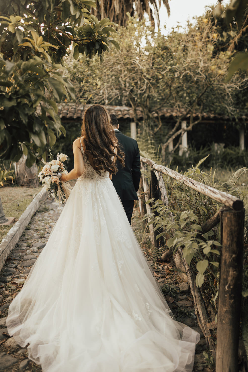 Dress Gown Bride Bridal Train Ecuador Wedding Michelle Agurto