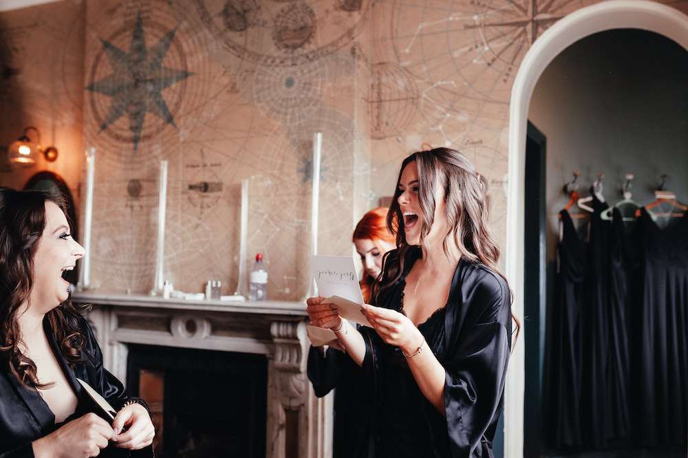 Bride Card Gift Lordship Pub Dulwich Wedding Lase Photography