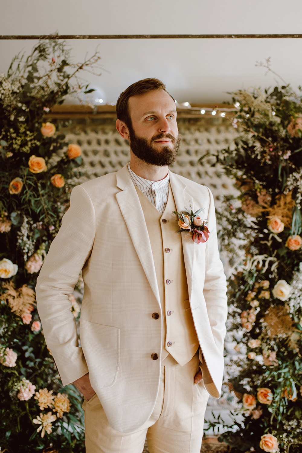 Groom Cream Suit Linen Montague Farm Wedding Jessica Bevan Photography